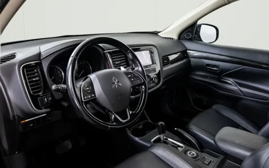 Mitsubishi Outlander 2.40 вариатор, фото №1