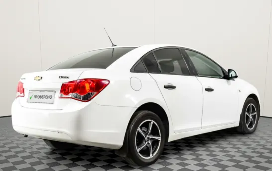 Chevrolet Cruze 1.60 механика, фото №1