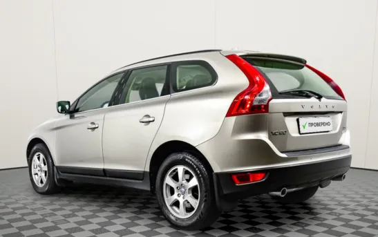 Volvo XC60 2.40 автоматическая, фото №1