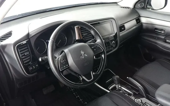 Mitsubishi Outlander 2.00 вариатор, фото №1