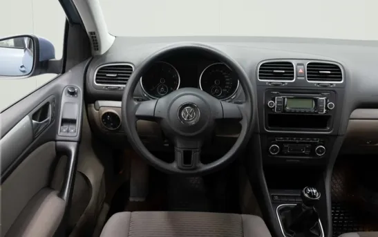 Volkswagen Golf 1.60 механика, фото №1