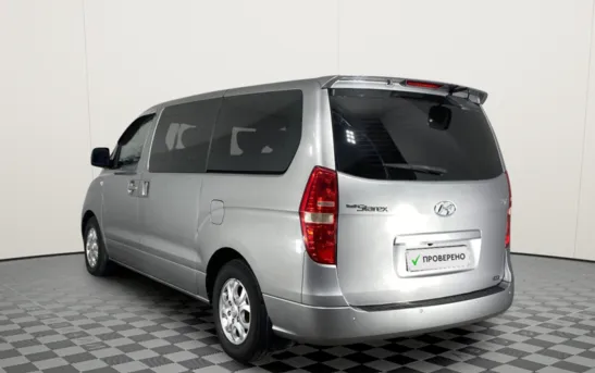 Hyundai Grand Starex 2.50 автоматическая, фото №1