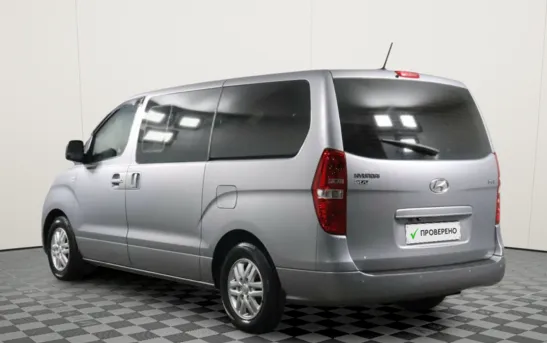 Hyundai H-1 2.50 автоматическая, фото №1