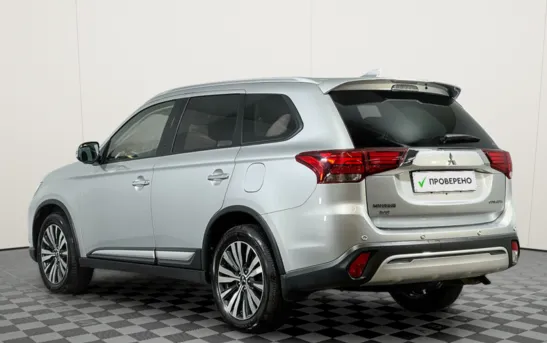 Mitsubishi Outlander 2.40 вариатор, фото №1