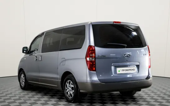 Hyundai H-1 2.50 автоматическая, фото №1